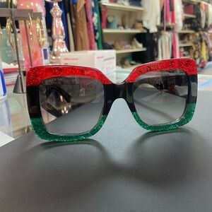 Gucci sunglasses in great condition